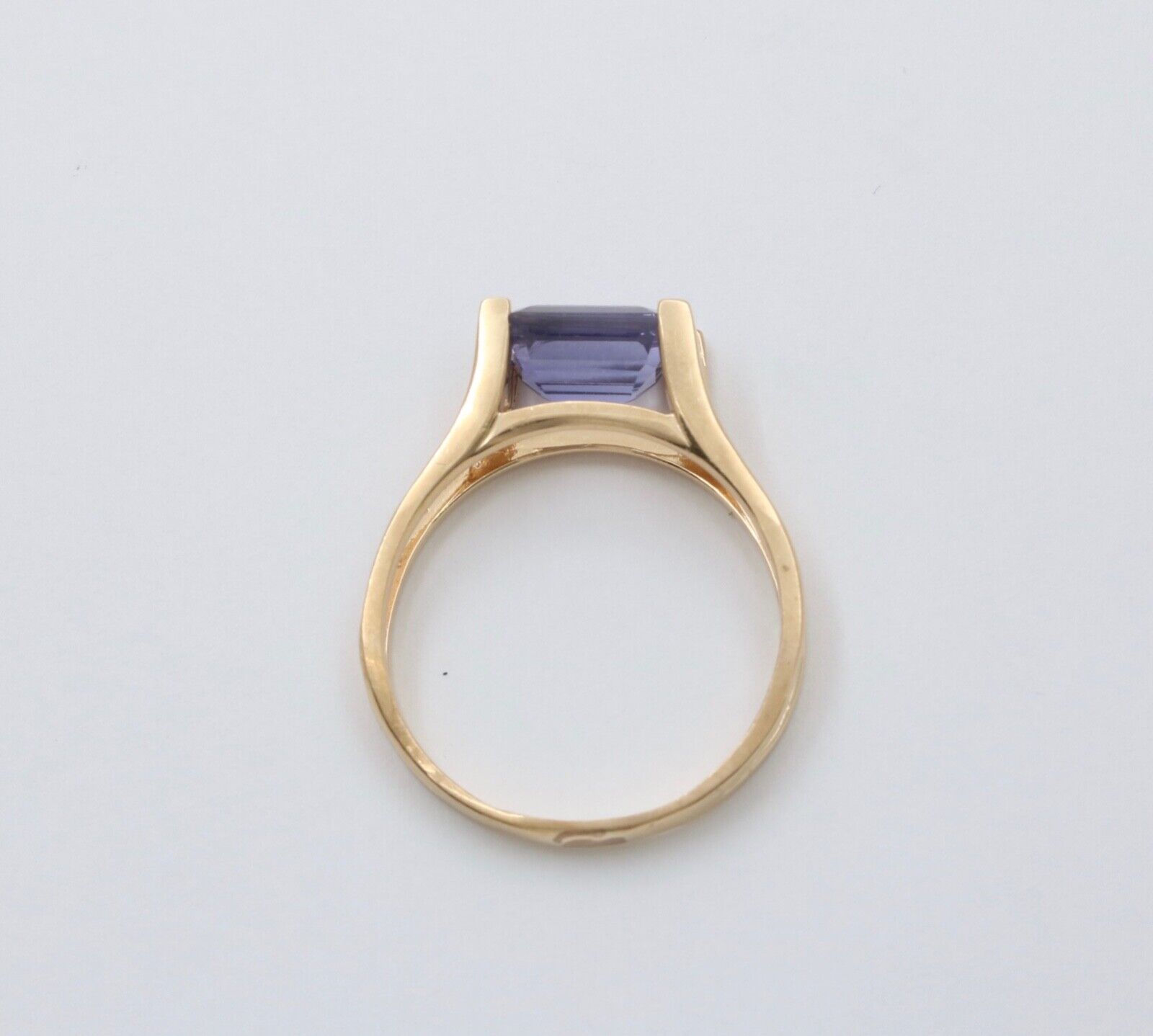 Vintage Purple Stone Diamonds 14K Yellow Gold Ring