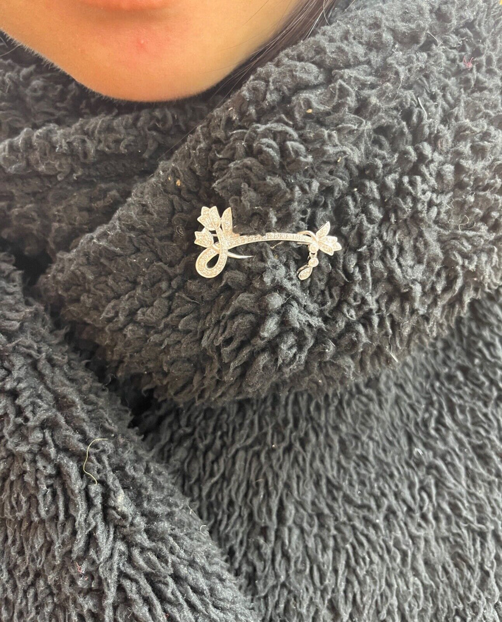Vintage 18K White Gold Flower Diamond Brooch, Pin.