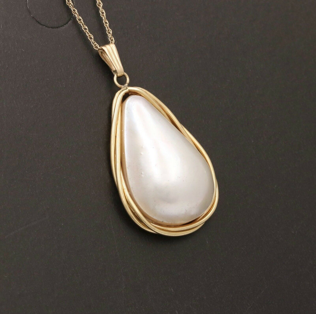 Vintage Mabe Pearl 14K Yellow Gold Pendant