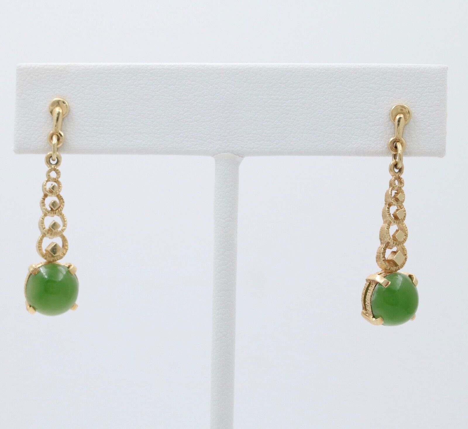 Vintage 14K Yellow Gold Chrysoprase Dangling Earrings