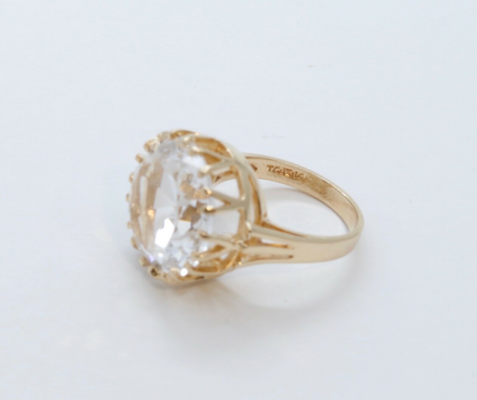 Vintage 14K Yellow Gold Crystal Ring