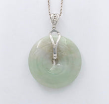 Load image into Gallery viewer, Vintage 18K White Gold Reincarnation Jade Pendant, Necklace.
