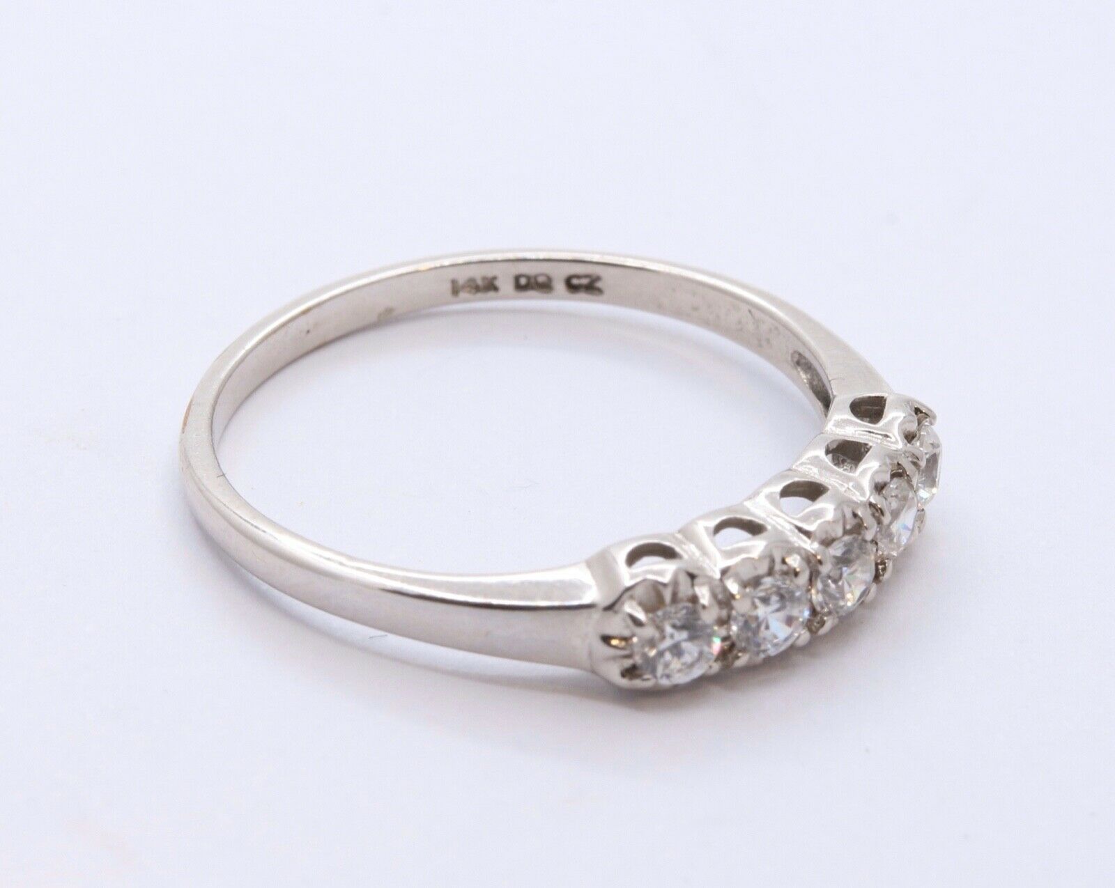 Vintage Ladies 14K White Gold CZ Wedding Band Ring