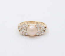 Load image into Gallery viewer, Vintage 10K Gold Pearl Cocktail Ring.
