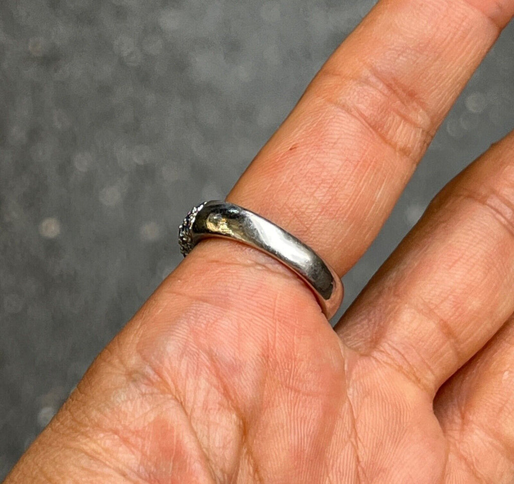Vintage 18K Gold Sapphire Pave Ring Band
