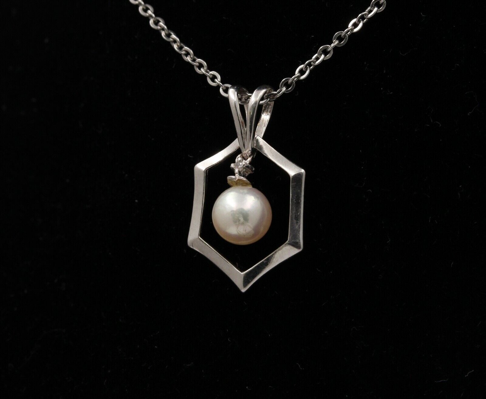 Estate 14K White Gold 6.5 mm Pearl Pendant, Bridal Jewelry.
