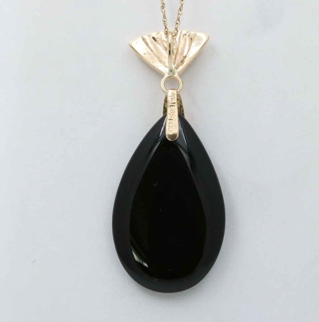 Vintage Oval Onyx 14K Yellow Gold Pendant