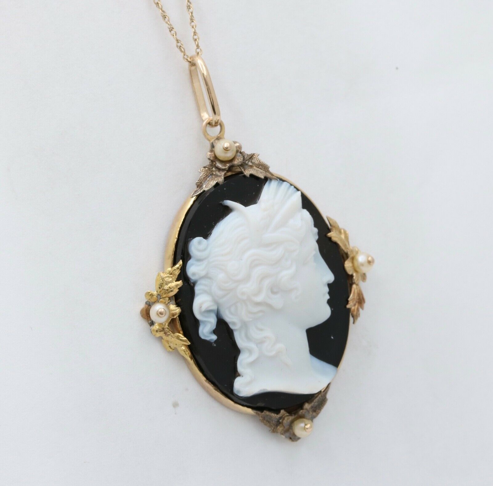 Victorian Cameo Seed Pearls Onyx 14K Yellow Gold Pendant