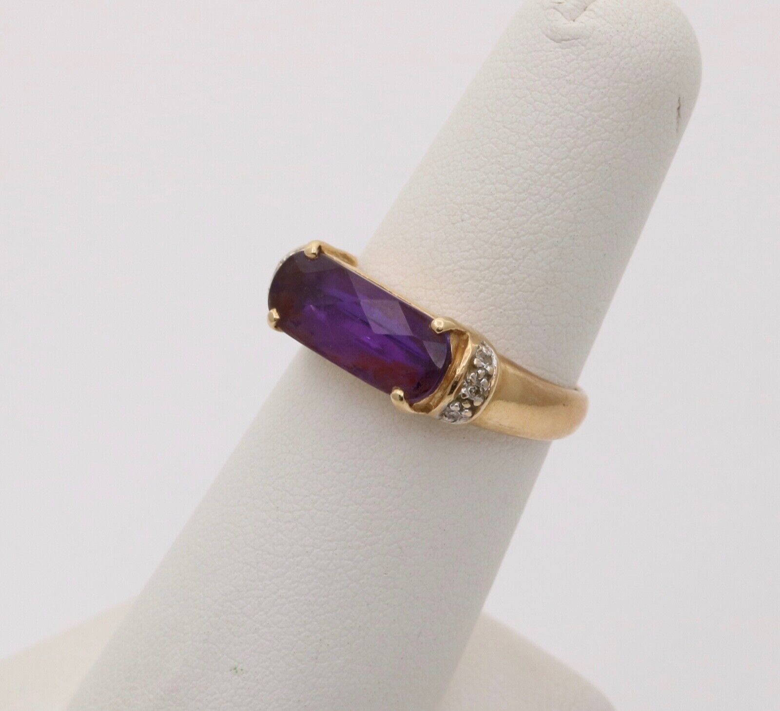 Vintage Amethyst Diamonds 14K Yellow White Gold Ring