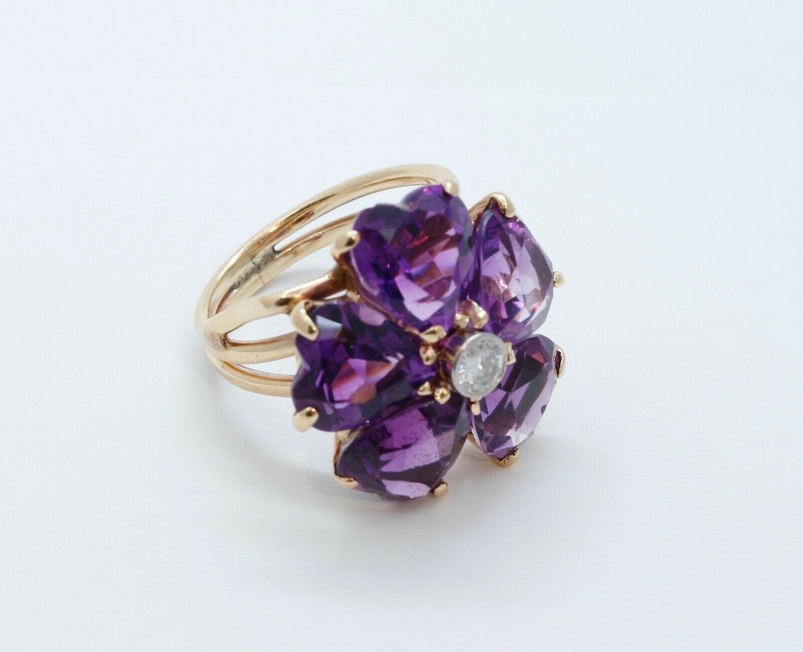 Vintage Siberian Amethyst Hearts Diamond 14K Yellow Gold Ring