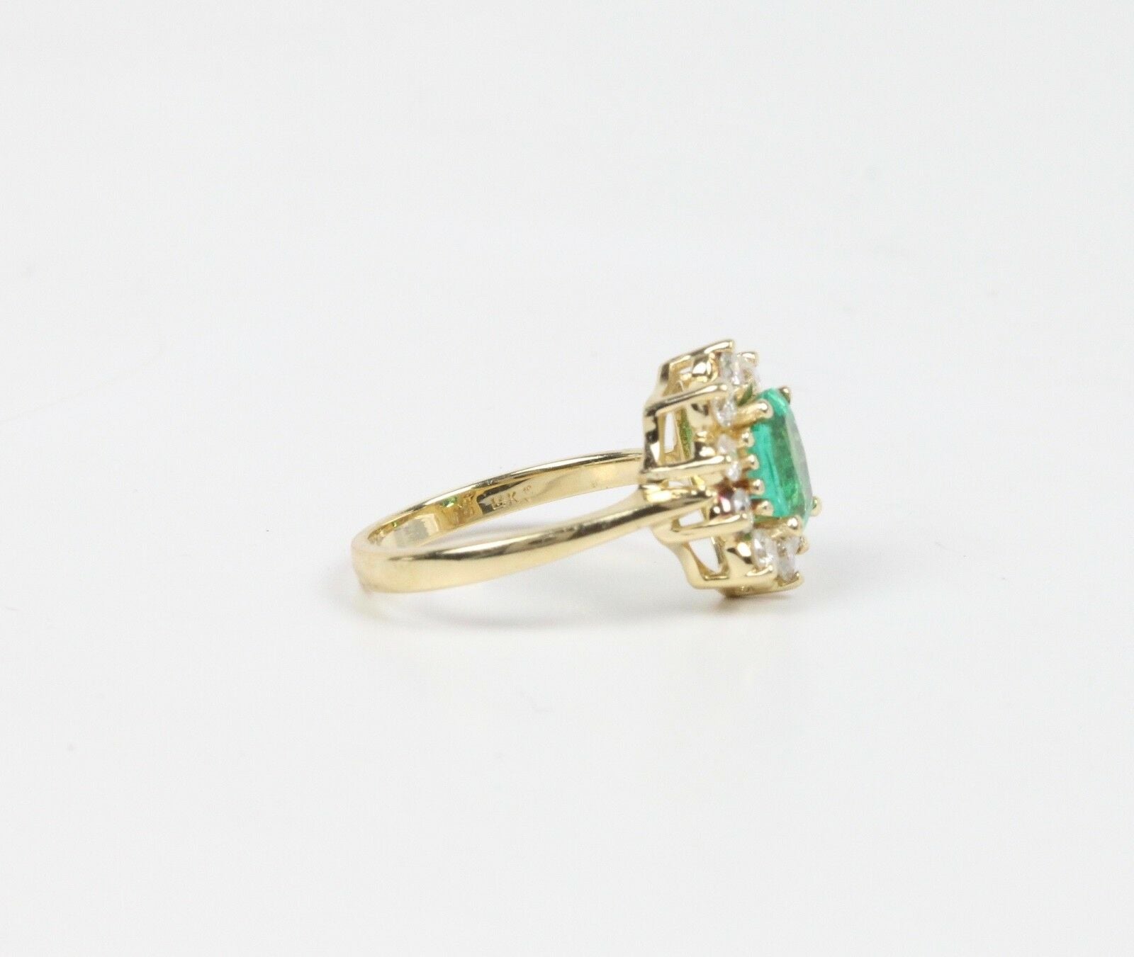 Vintage Emerald 1.25 Cts and  Diamond 14K Yellow Gold Ladies Ring