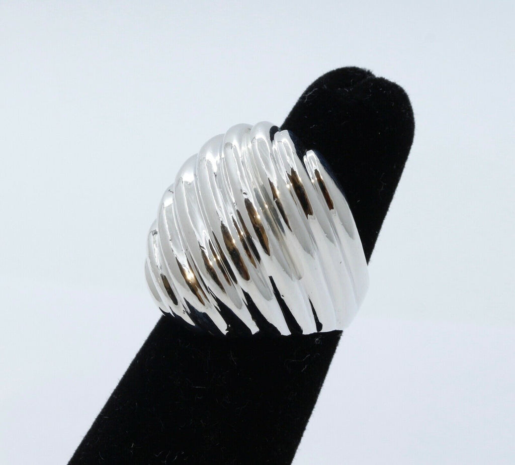 Vintage Tiffany and Co. Scallop Ring 925 Sterling Silver