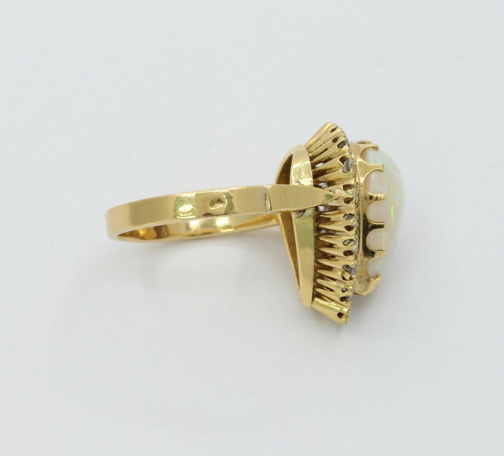 Vintage 18K Yellow Gold Halo Setting Opal Diamond Cocktail Ring