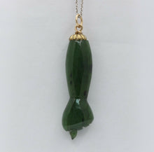 Load image into Gallery viewer, Vintage 14K Yellow Gold Jade Fist Pendant
