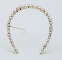 Load image into Gallery viewer, Antique Edwardian 14K Yellow Gold Horseshoe Pearl Brooch
