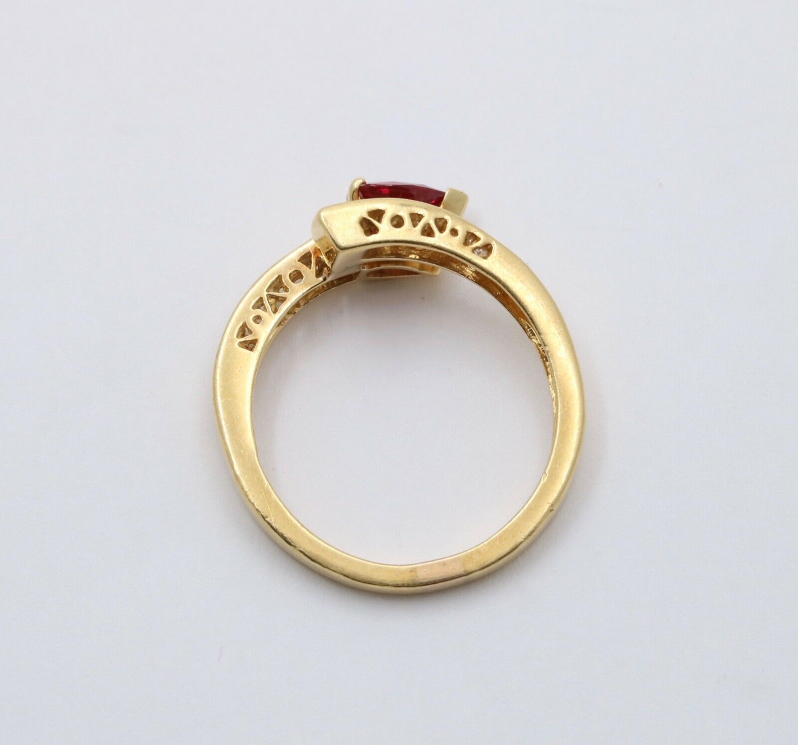 Vintage 18K Yellow Gold Bypass Snake Ruby and Diamond Ring Stacking Ring.