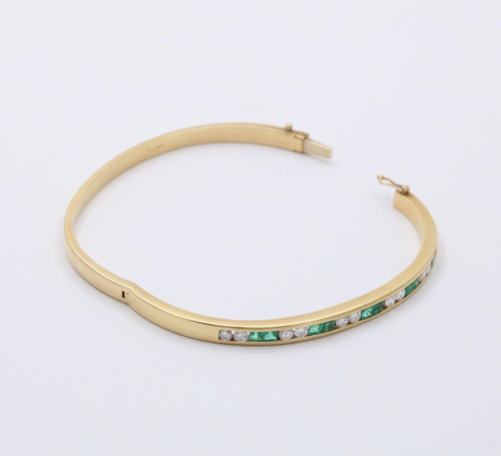 Vintage Emerald Diamond 18K Yellow Gold Bangle Bracelet