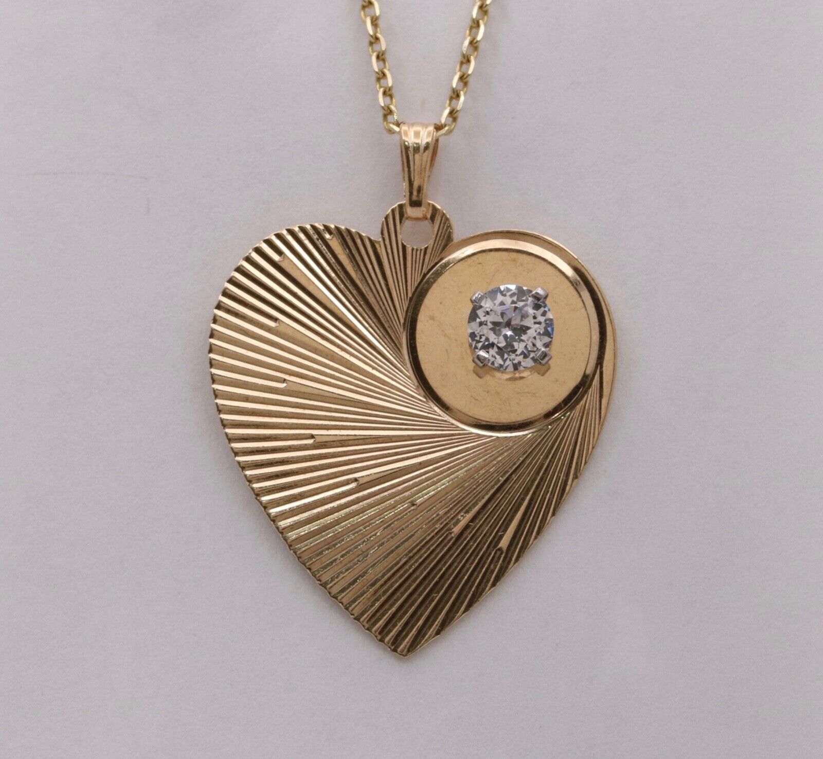 Vintage Heart 14K Yellow Gold CZ Pendant