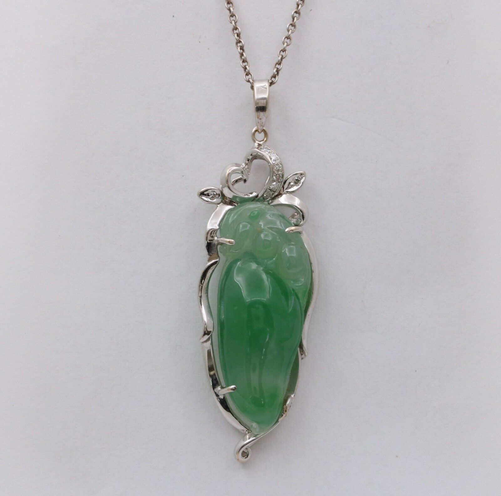 Vintage Watery Jadeite Jade Diamonds 18K White Gold Pendant