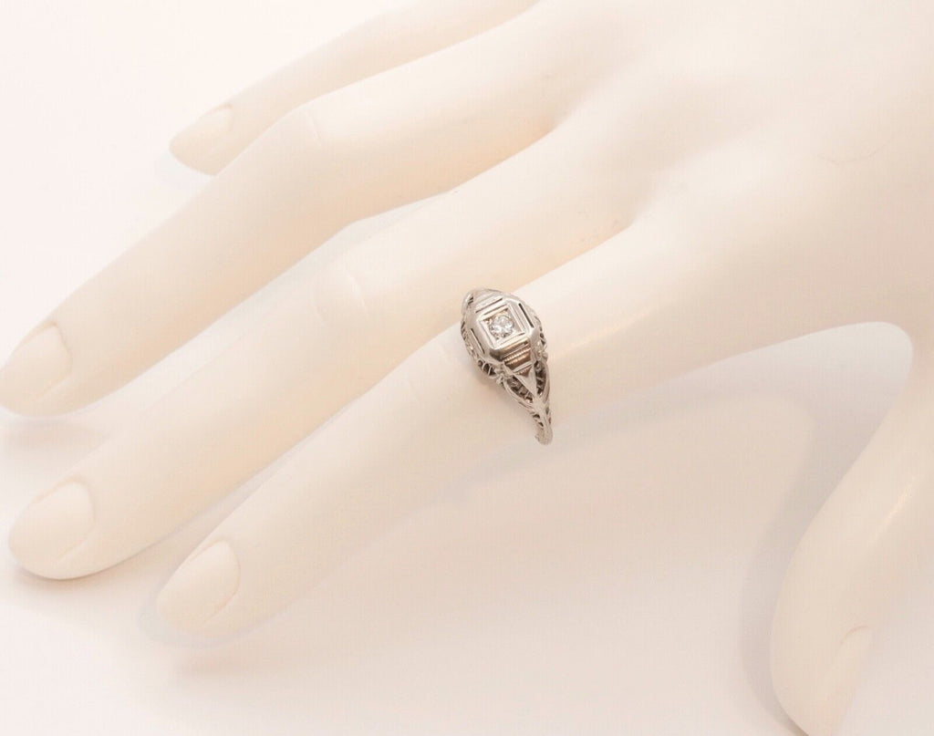 Art Deco Diamond 18K White Gold Ring