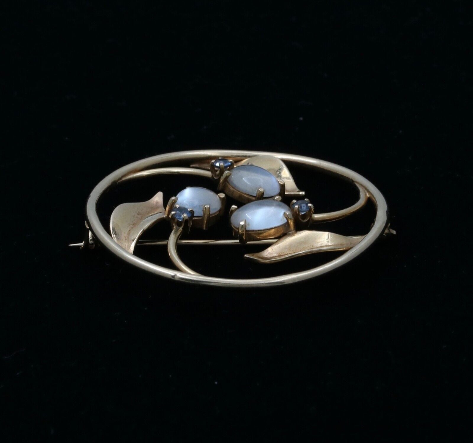 Vintage Moonstones Sapphires 14K YG Flower Brooch