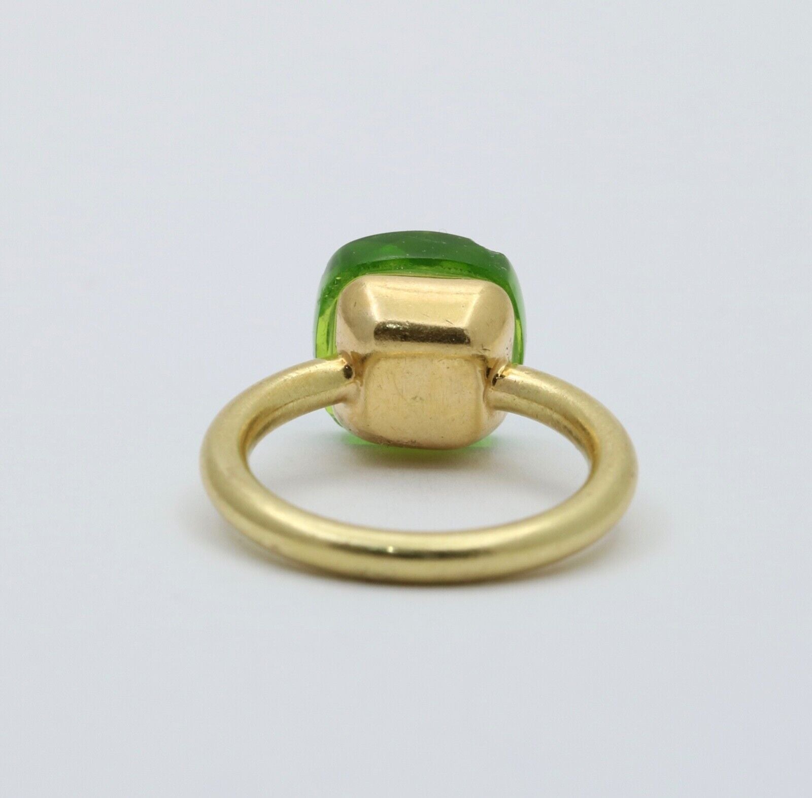 Vintage 18K Yellow Gold Solitaire Green Glass Ring