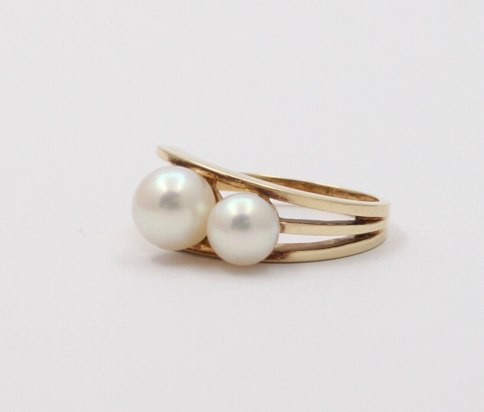 Vintage Mikimoto 14K Yellow Gold Akoya Pearls Bypass Ring