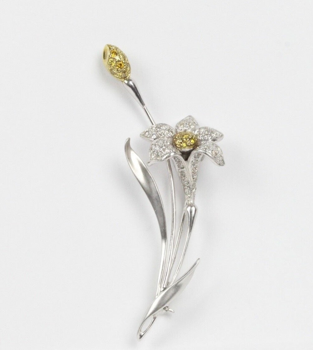 Vintage Elegant Flower 18K White Gold White and Yellow Diamonds Brooch Pin