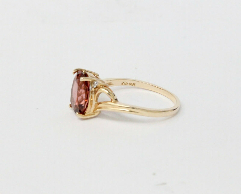 Vintage 14K Yellow Gold Tourmaline Diamond Ring