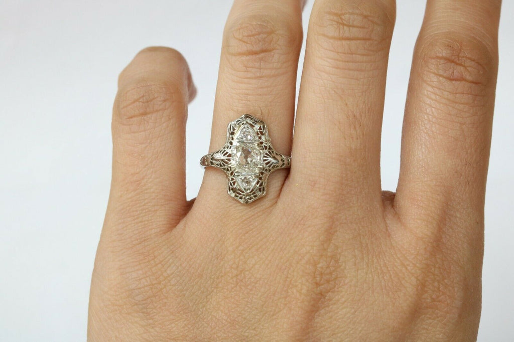 Stunning Art Deco 18K White Gold Filigree Three Diamonds Shield Ring