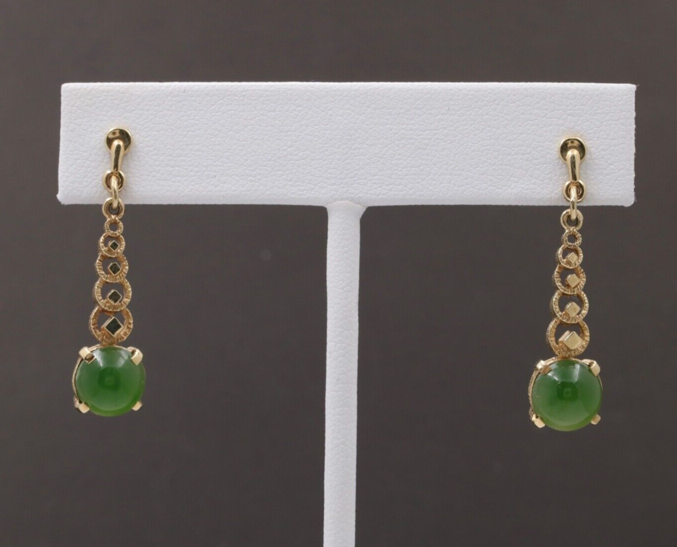 Vintage 14K Yellow Gold Chrysoprase Dangling Earrings