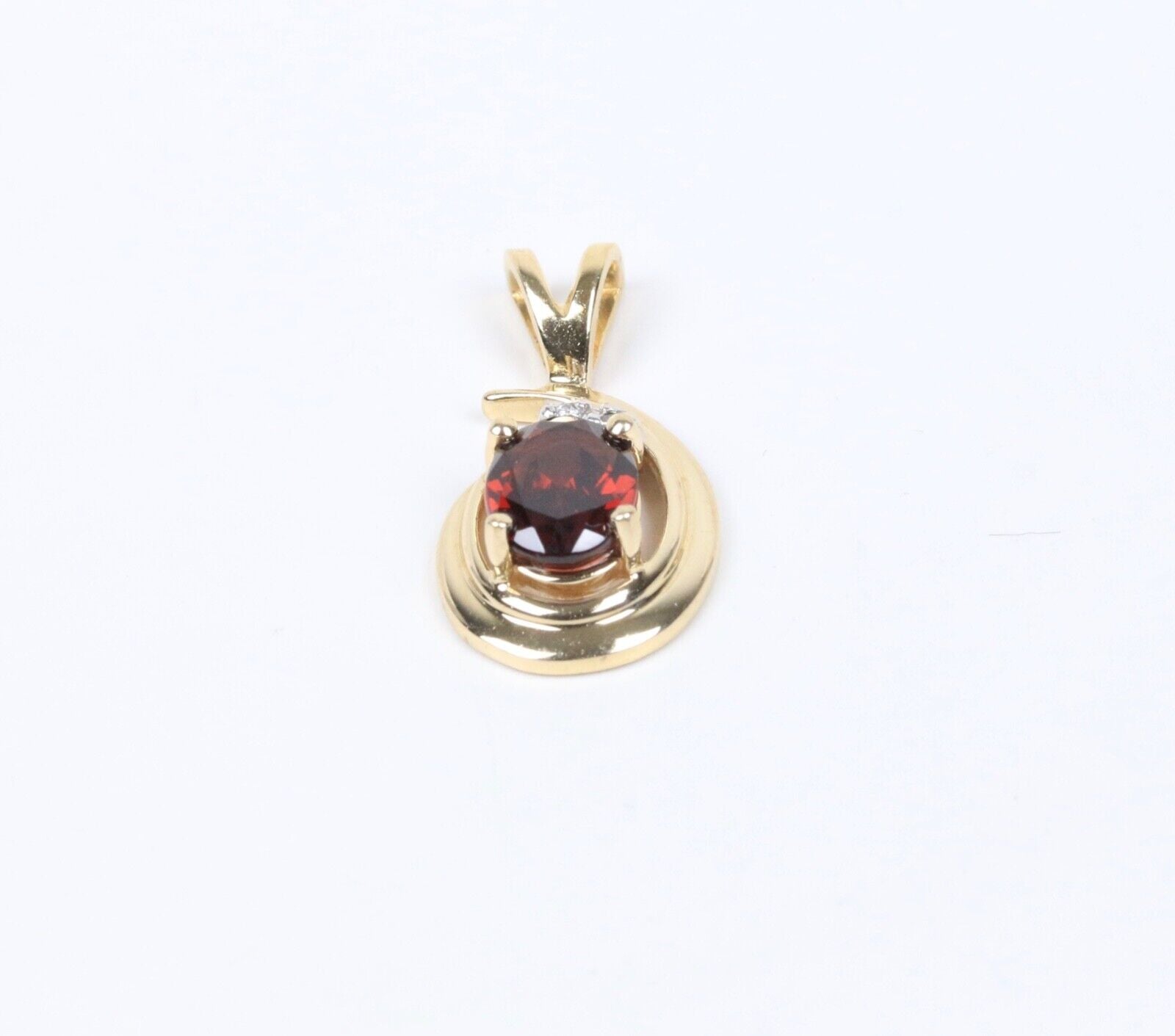 Vintage Garnet Diamond 14K Yellow Gold Pendant