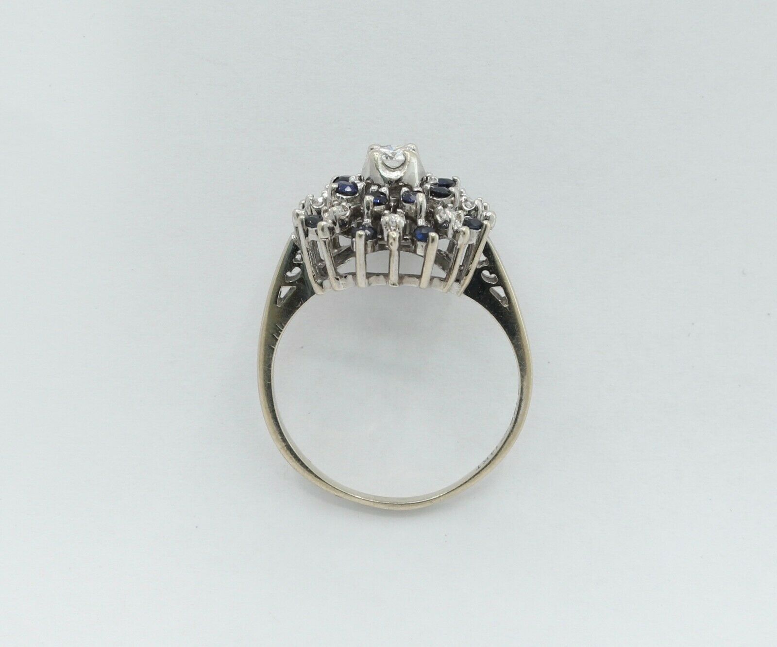 Vintage 14K White Gold Starburst Sapphire Diamond Ring