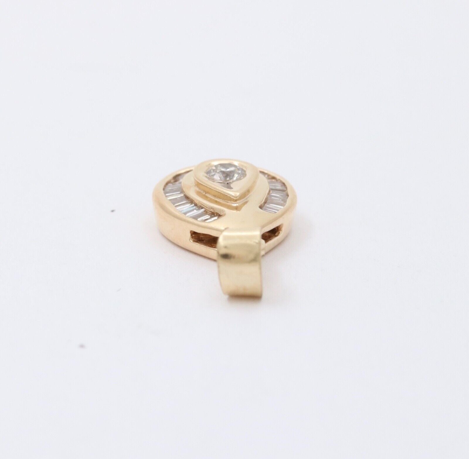 Vintage 14K Yellow Gold Diamond Teardrop Pendant