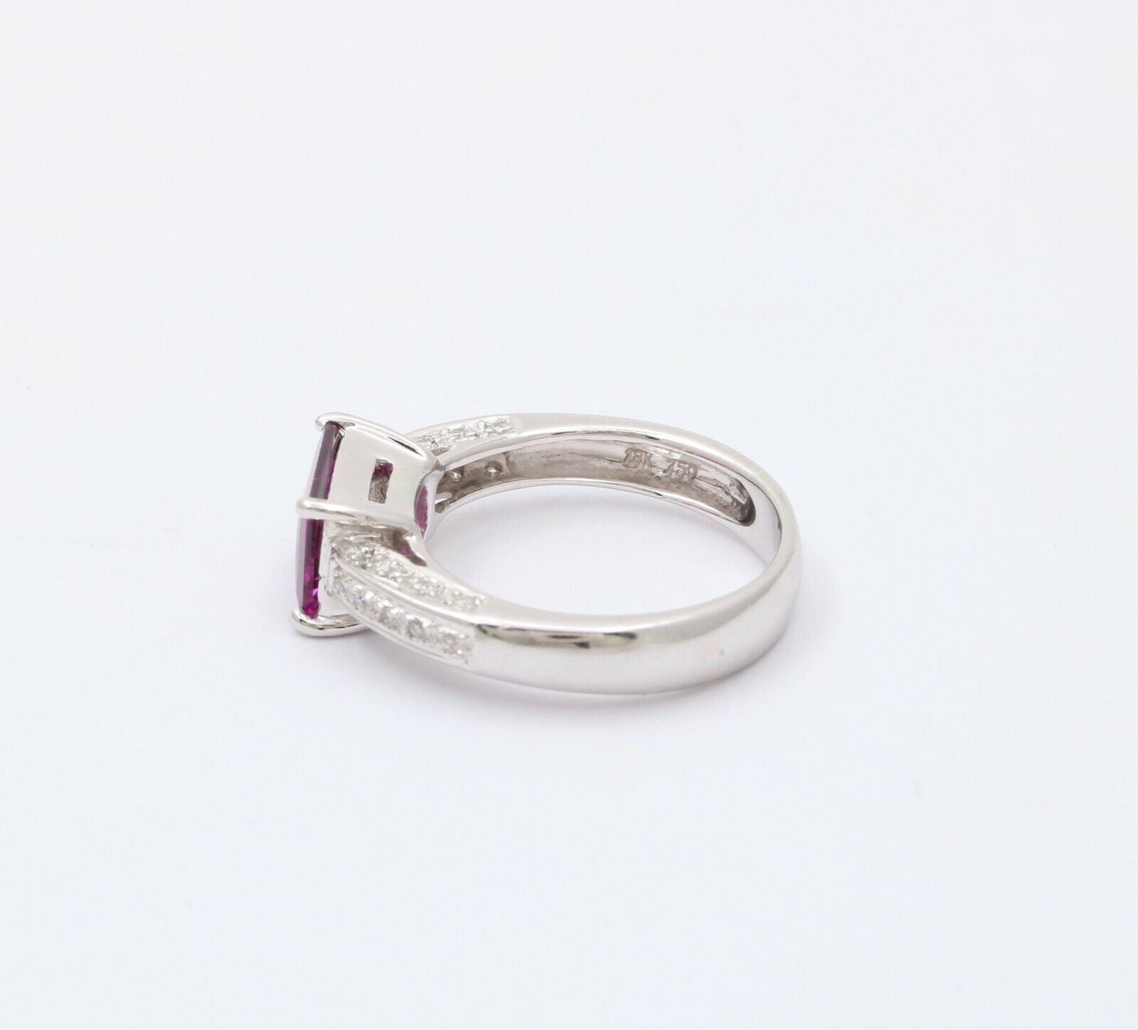 Vintage Amethyst Diamonds 18K White Gold Ring