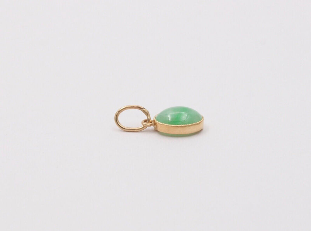 Vintage Jade 18K Yellow Gold Pendant