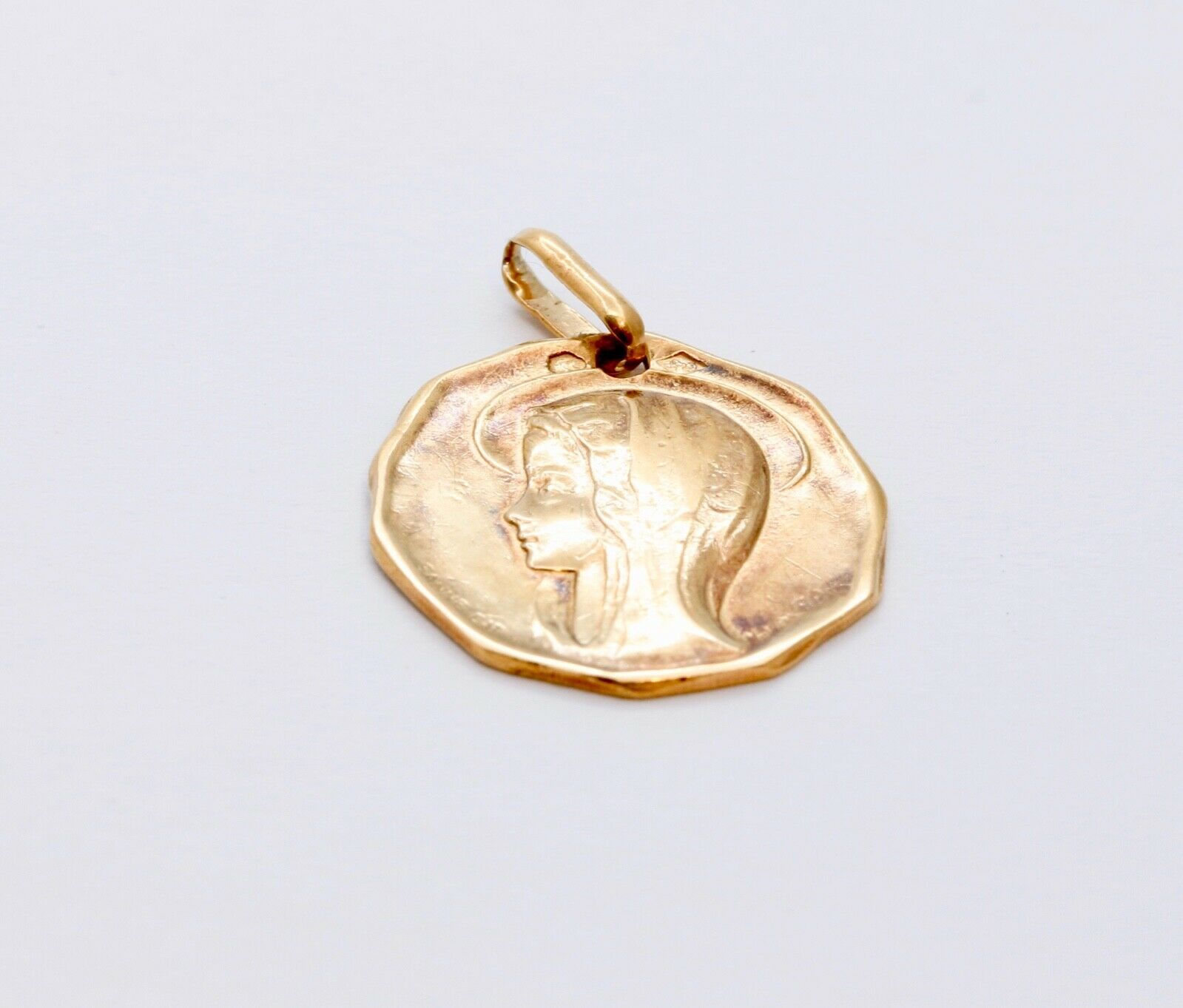 Vintage Virgin Mary Madonna Hallmarked 14K Yellow Gold Pendant