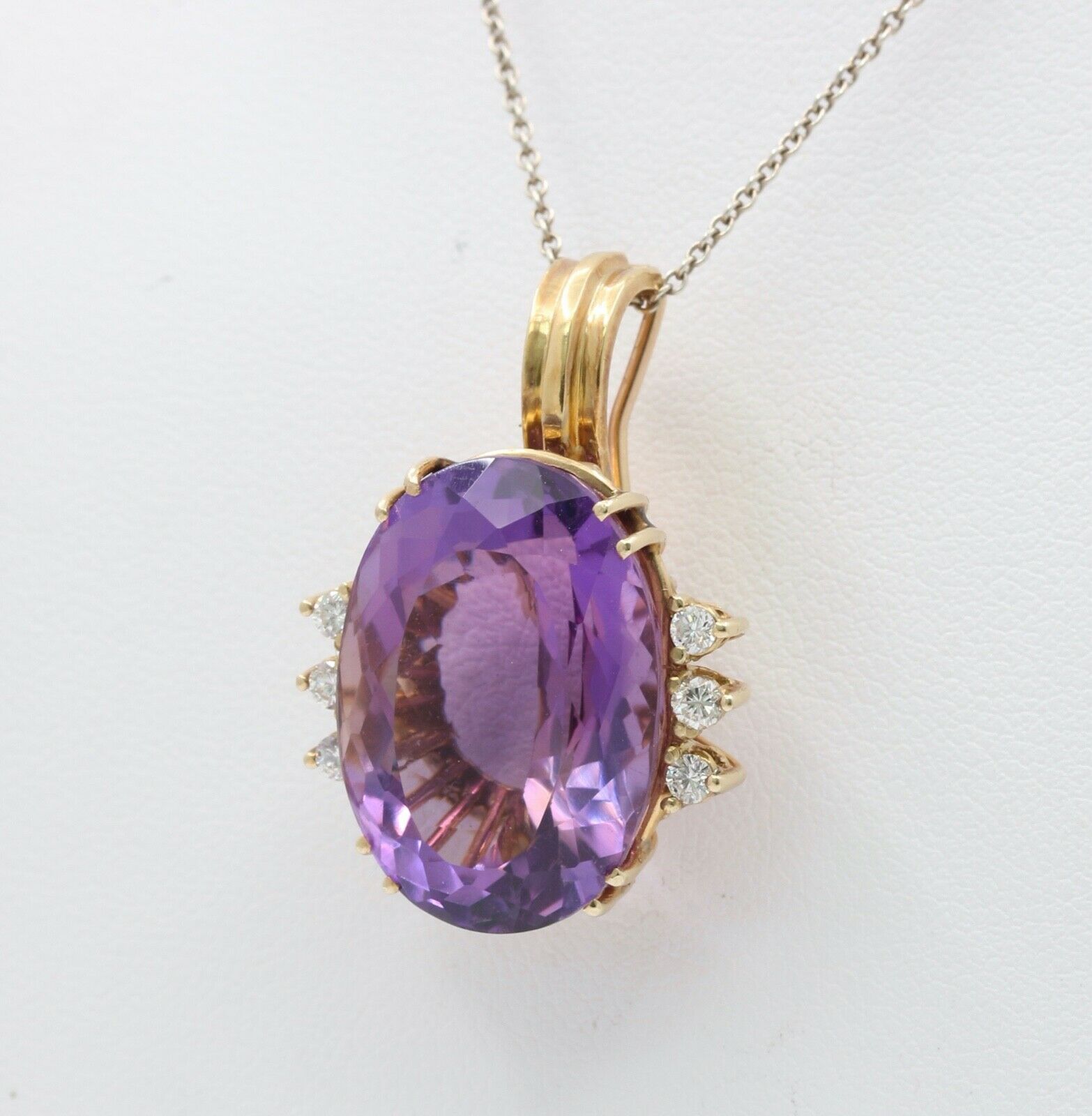 Vintage Ladies Amethyst Diamonds 14K Yellow Gold Pendant