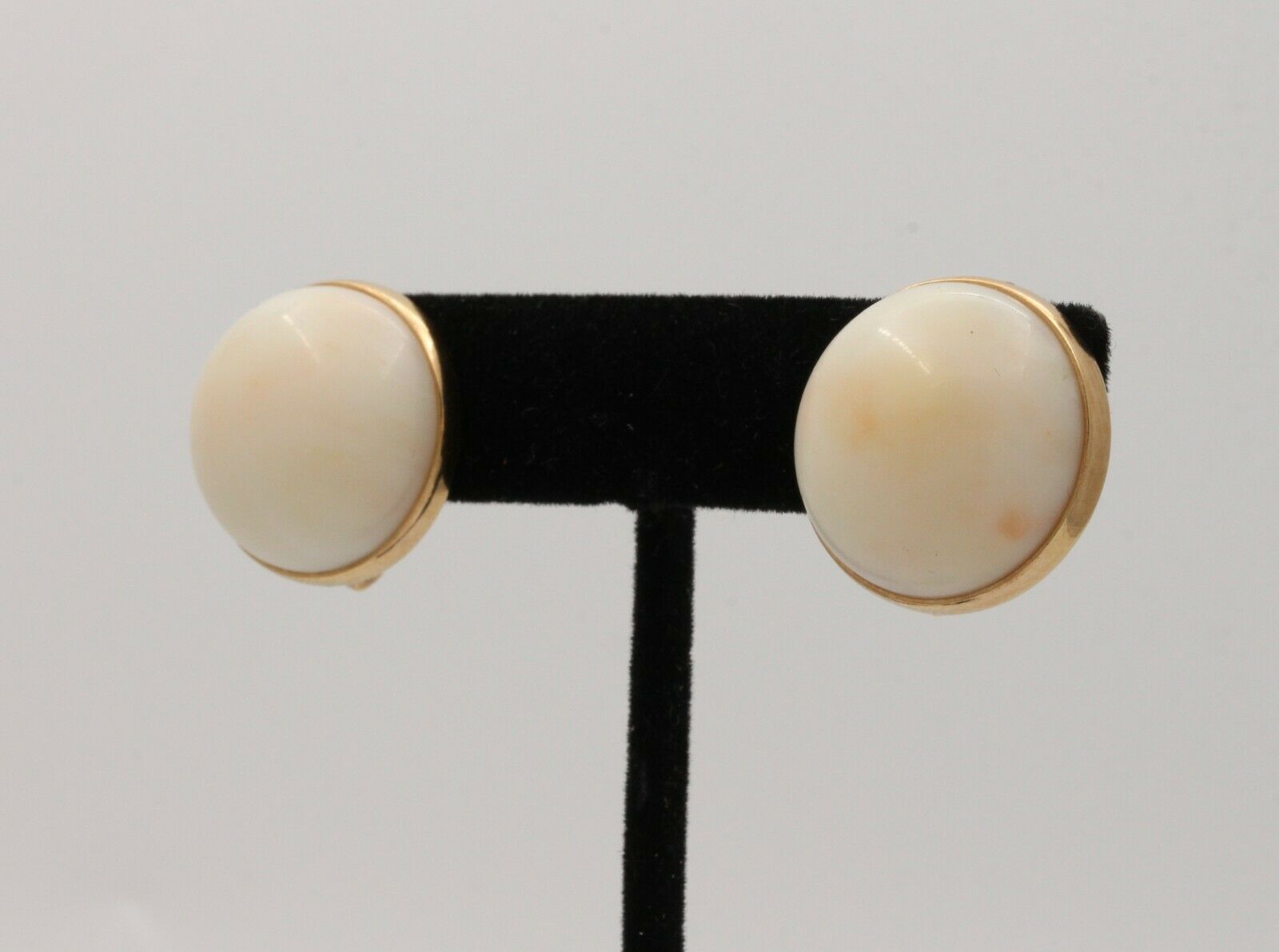 Vintage Italian Angle Skin Coral Button 14K Yellow Gold Dome Clip Earrings.