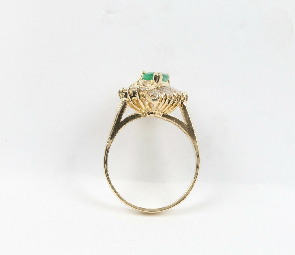 Vintage Diamond and Emerald Ladies Cluster Ring