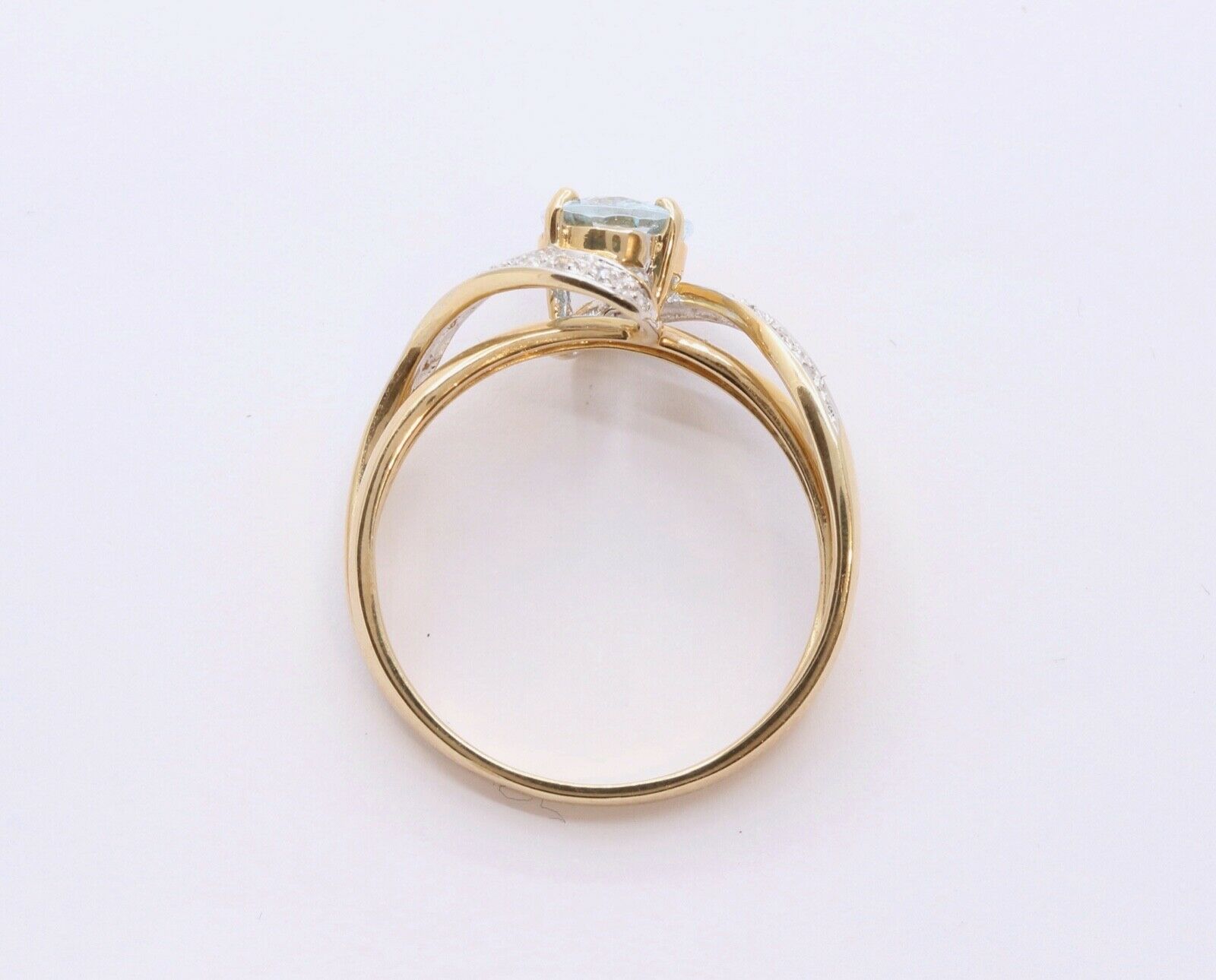 Vintage Ladies Natural Aquamarine Diamonds 14K Yellow White Gold Ring
