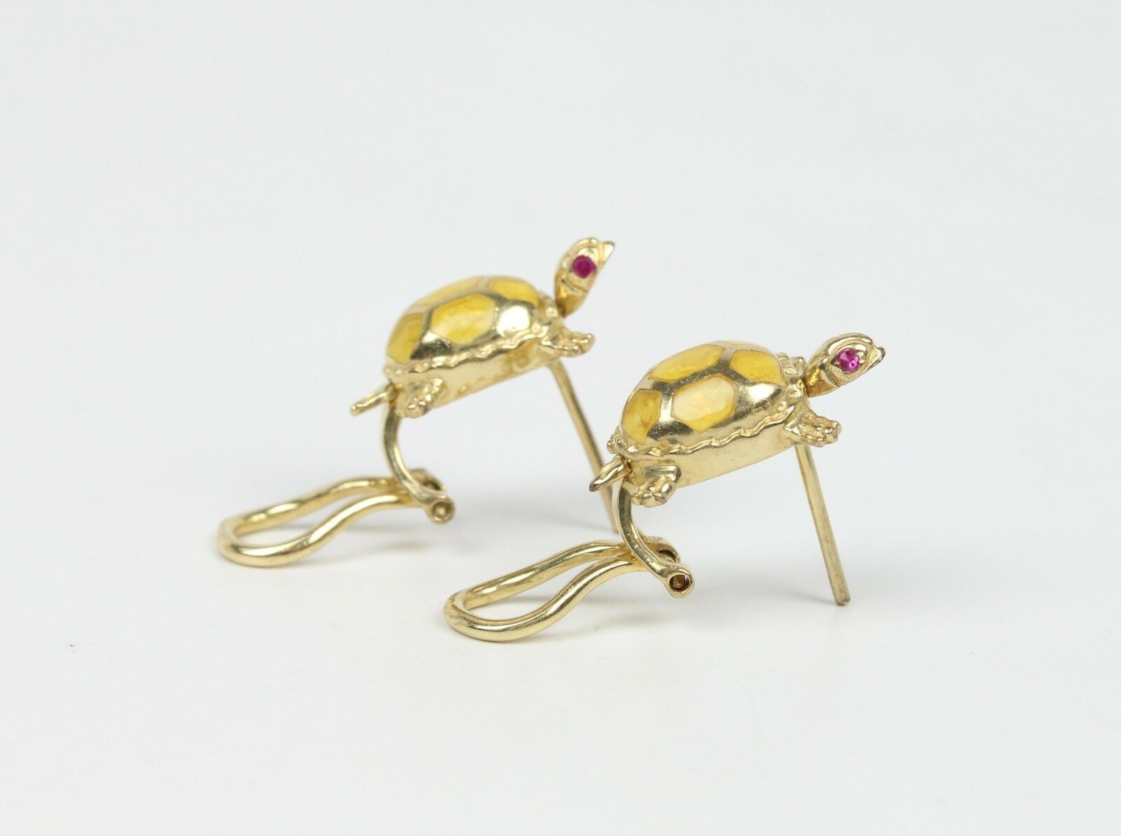 Vintage Turtle 14K Yellow Gold Rubies Enamel Ladies Earrings