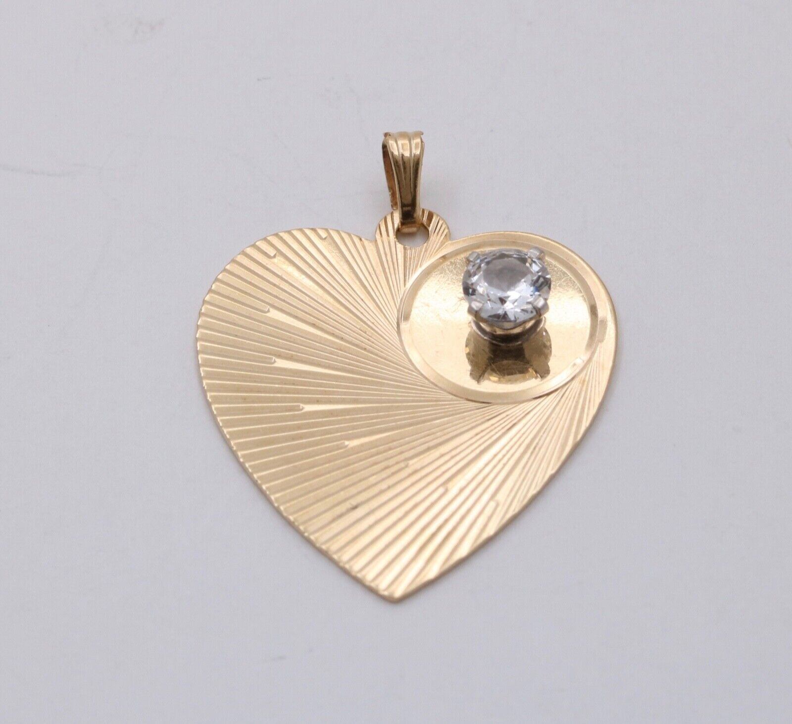Vintage Heart 14K Yellow Gold CZ Pendant