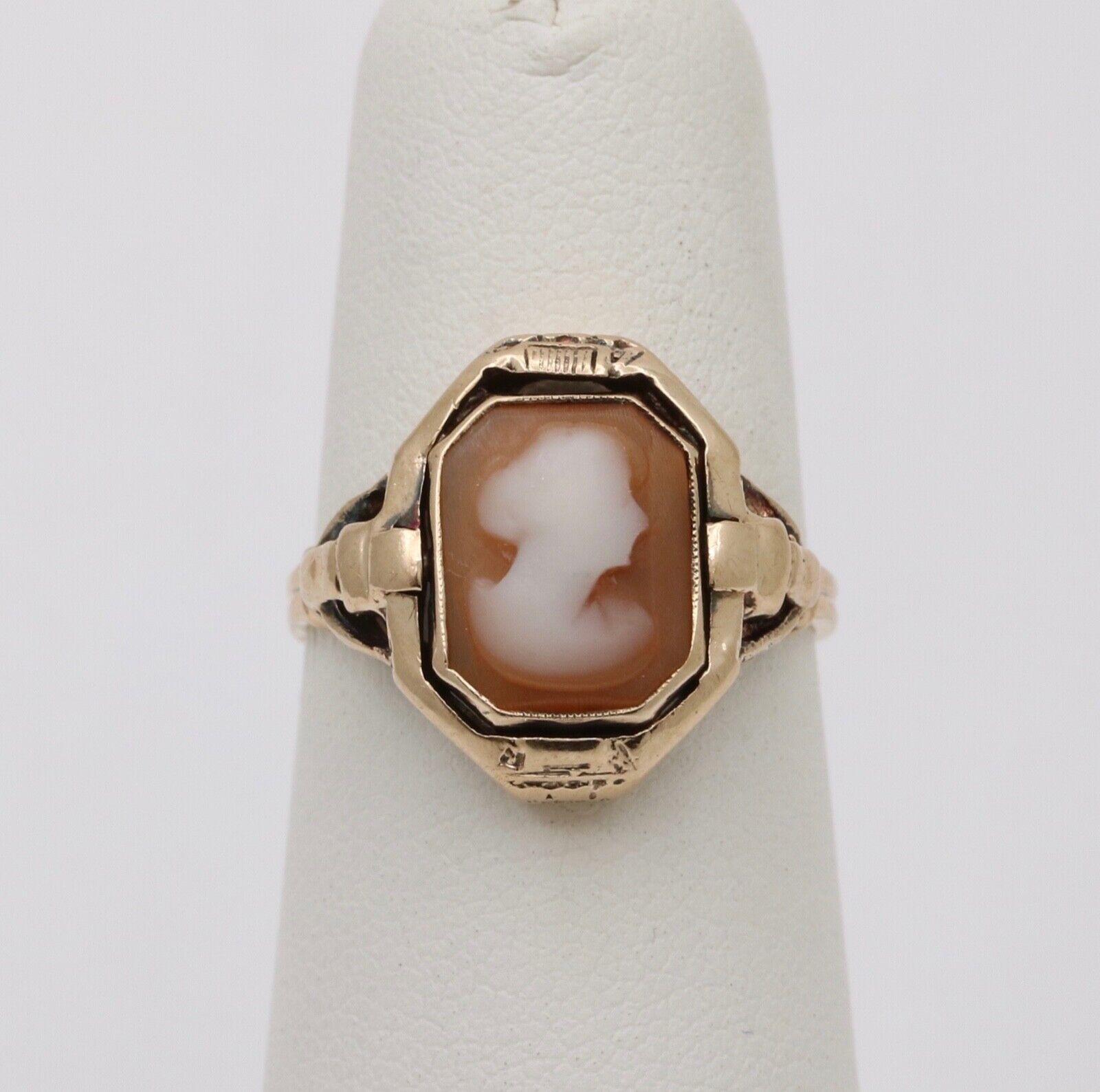 Antique Reversible Cameo and Onyx 10K Yellow Gold Ring
