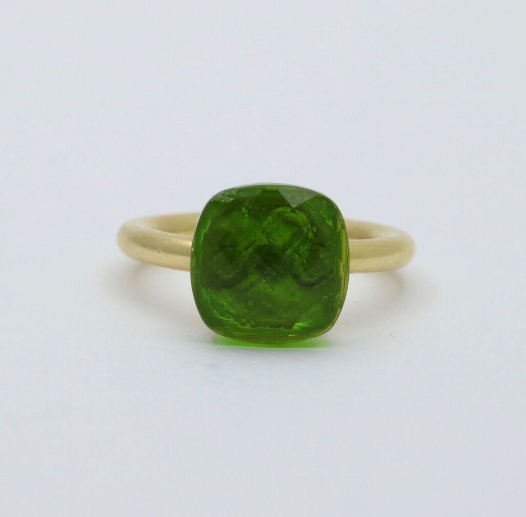 Vintage 18K Yellow Gold Solitaire Green Glass Ring