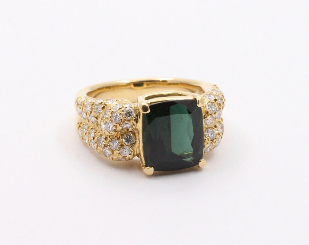 Vintage 4.35 carats Green tourmaline 18K Gold Pave Diamond Ring.