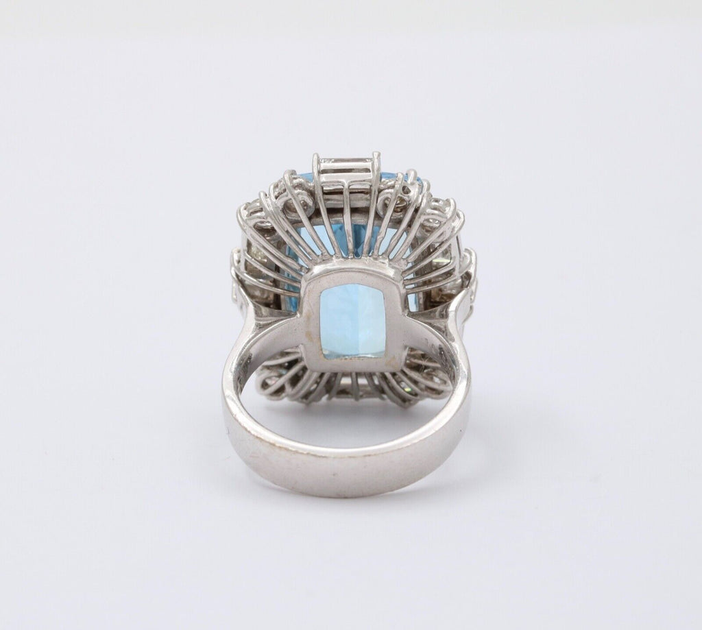 Vintage 18K White Gold 16.53 Carats Aquamarine DIamond Ring, Cocktail Ring