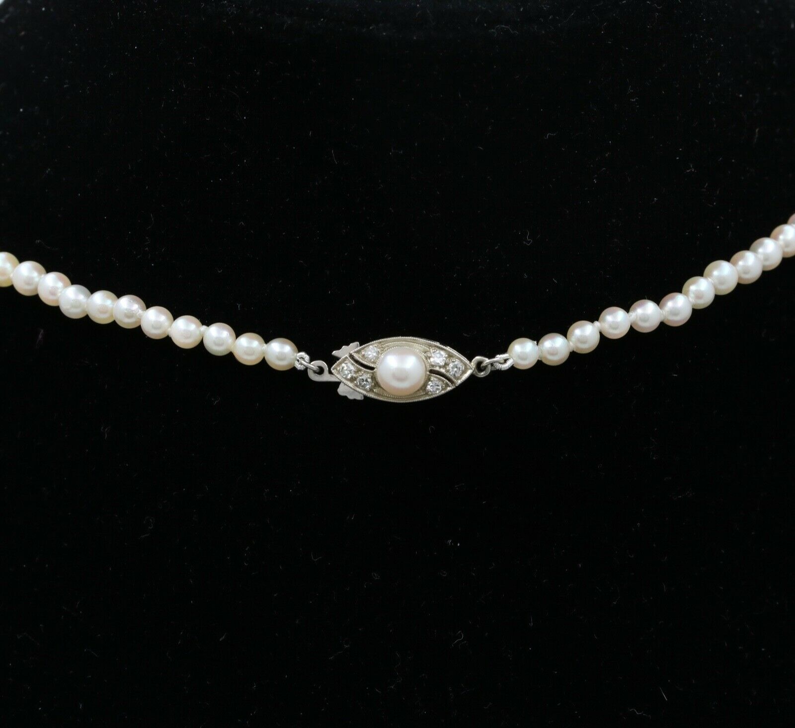Art Deco Akoya Cultured Pearls Diamonds 14K White Gold Necklace