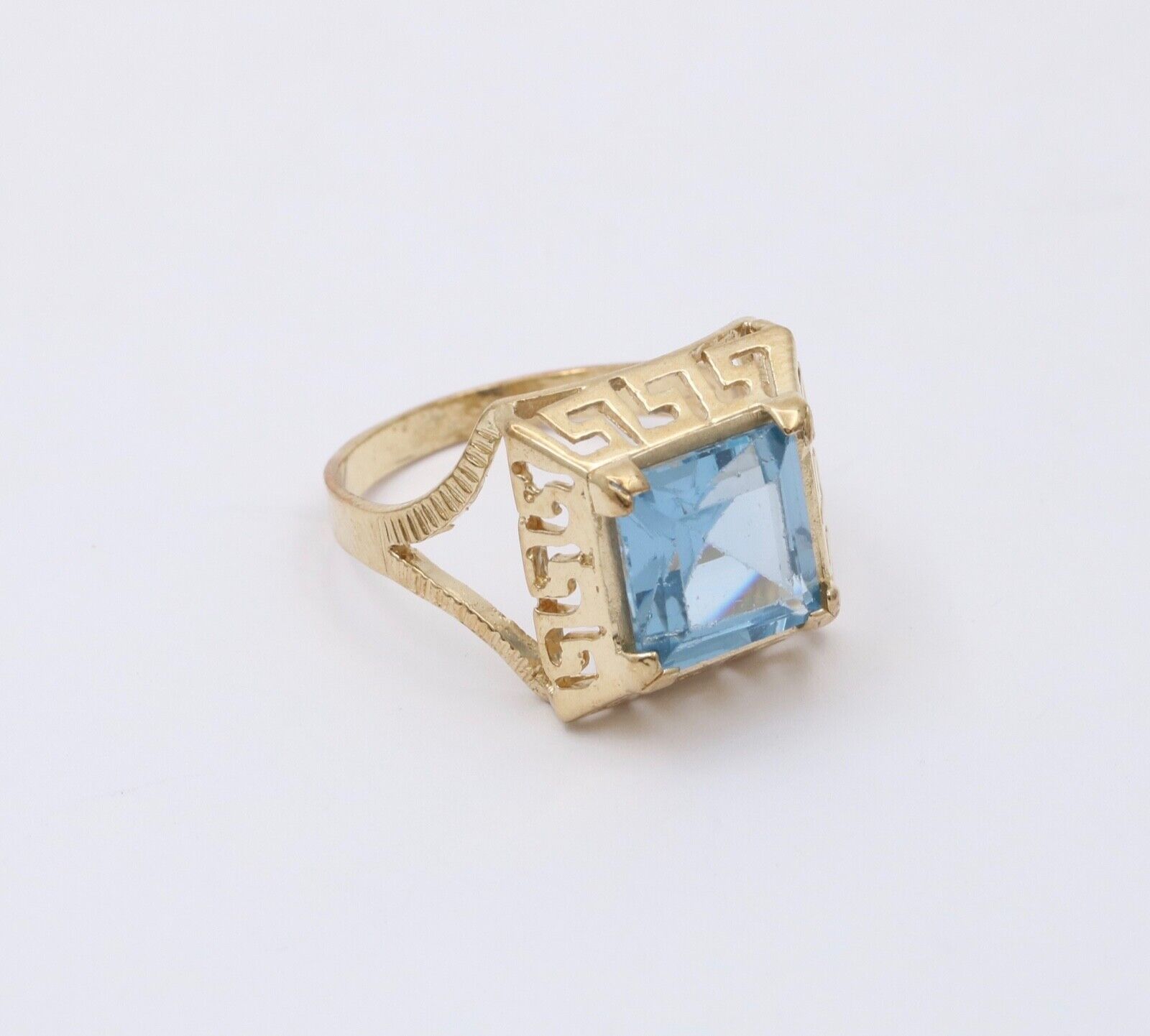 Vintage 10K Yellow Gold Greek Key Solitaire Ring