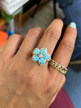 Load image into Gallery viewer, Vintage 18K Yellow Gold Turquoise &amp; Diamond Flower RIng , Cocktail Ring
